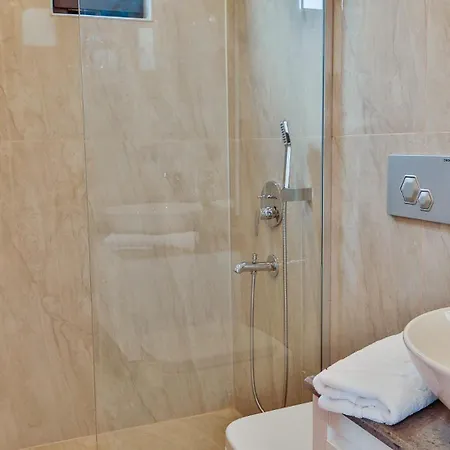 Villa 3 Bedroom - 4454 *